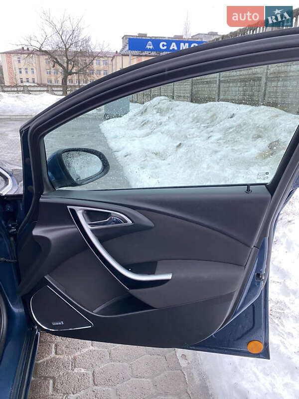 Універсал Opel Astra 2011 в Костопілі