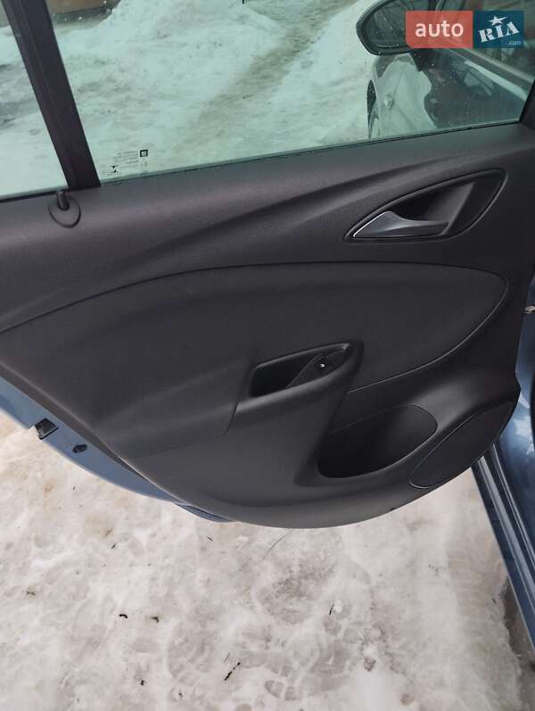 Универсал Opel Astra 2017 в Виннице