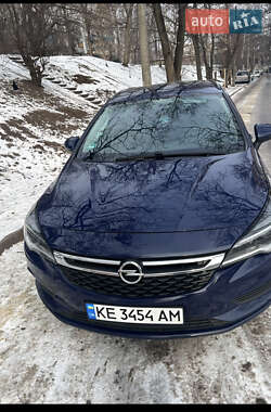 Универсал Opel Astra 2017 в Каменском