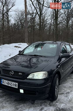 Седан Opel Astra 2006 в Києві