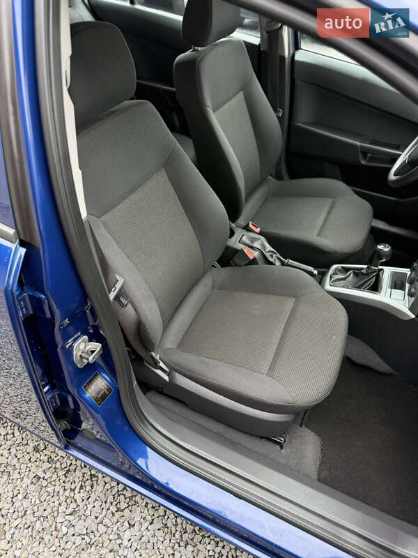 Хэтчбек Opel Astra 2009 в Луцке фото 101 Хэтчбек Opel Astra 2009 в Луцке