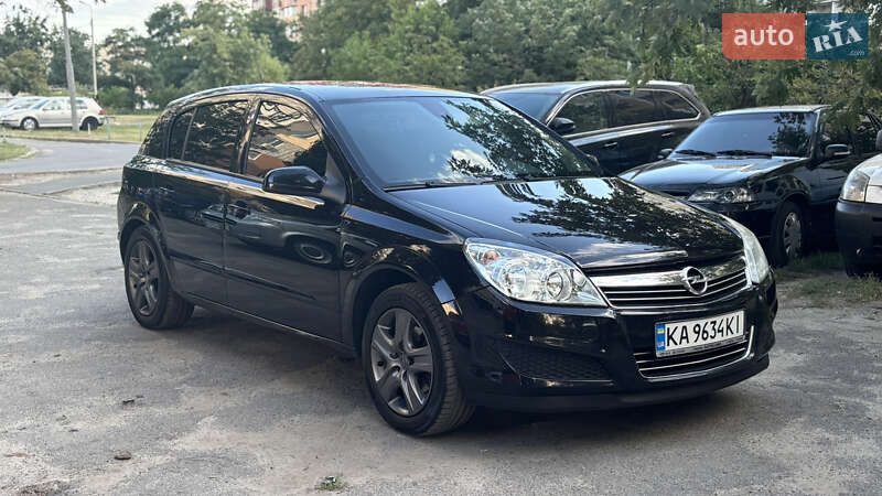 Хэтчбек Opel Astra 2009 в Киеве фото 2 Хэтчбек Opel Astra 2009 в Киеве