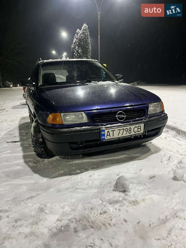 Універсал Opel Astra 1995 в Коломиї