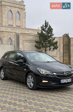 Универсал Opel Astra 2018 в Одессе