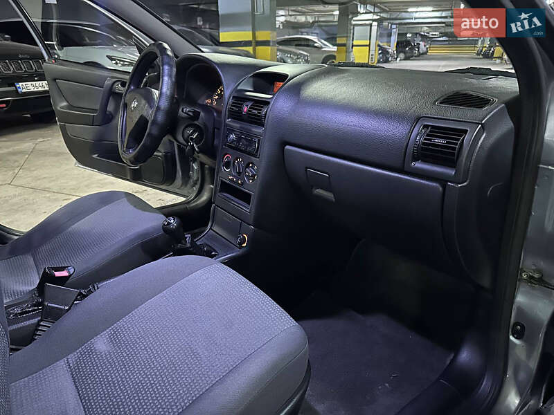 Седан Opel Astra 2006 в Дніпрі фото 21 Седан Opel Astra 2006 в Дніпрі