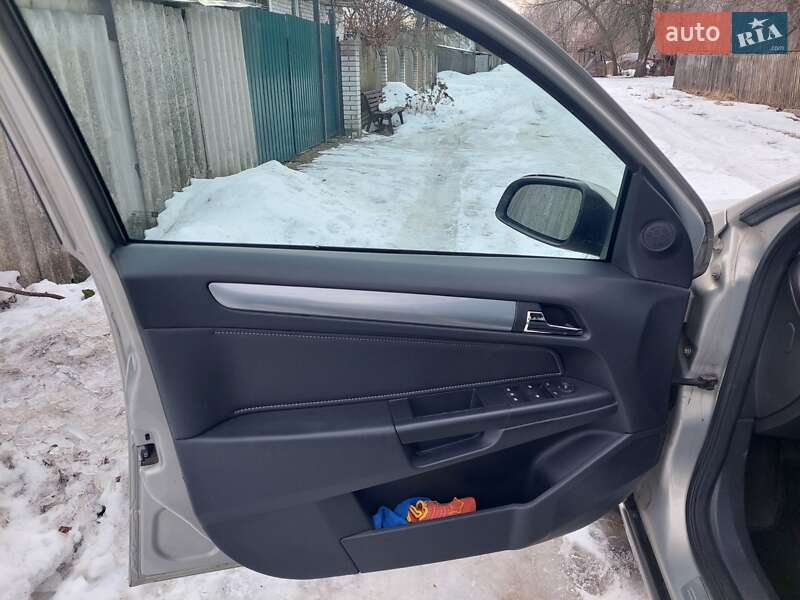 Универсал Opel Astra 2009 в Киеве фото 11 Универсал Opel Astra 2009 в Киеве