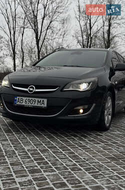 Универсал Opel Astra 2014 в Виннице