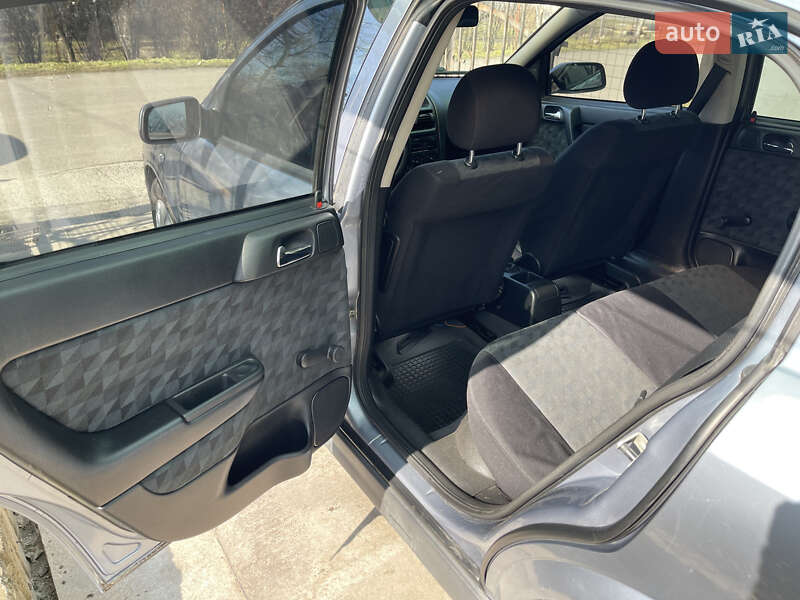 Хетчбек Opel Astra 2003 в Миколаєві