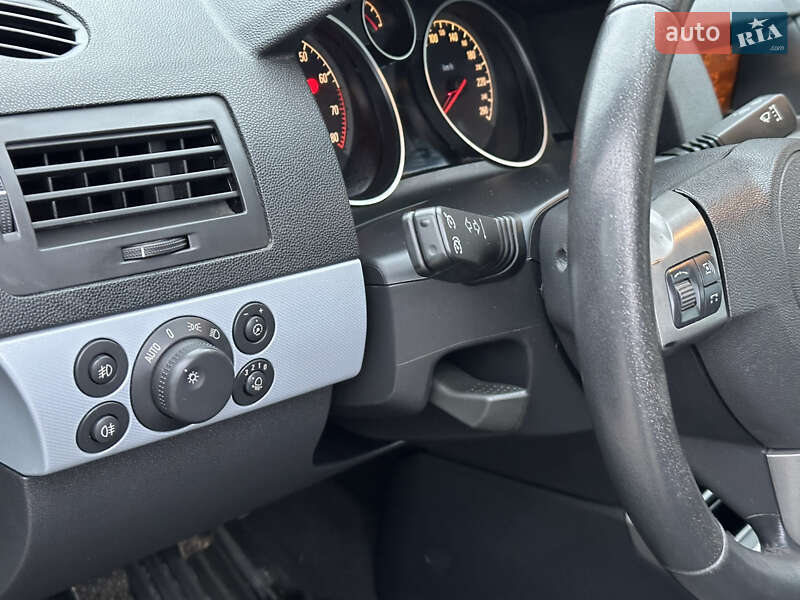 Универсал Opel Astra 2007 в Ивано-Франковске