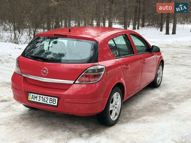 Хэтчбек Opel Astra 2009 в Житомире