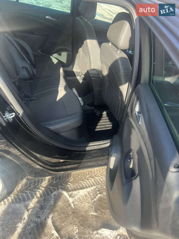 Универсал Opel Astra 2018 в Староконстантинове