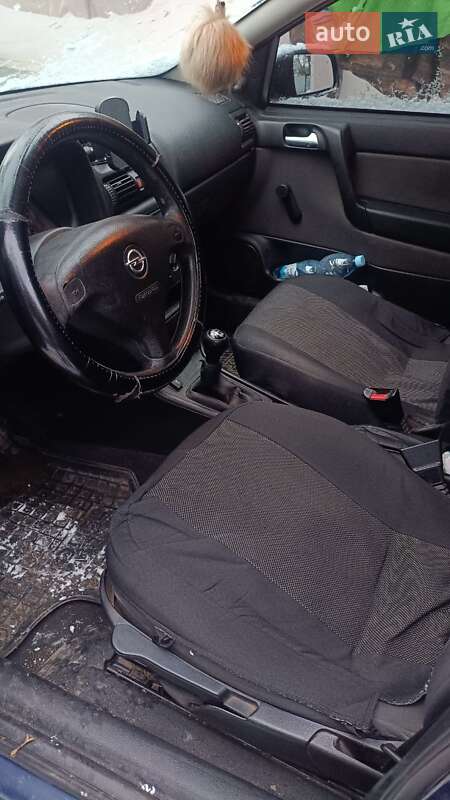 Седан Opel Astra 2006 в Звенигородці