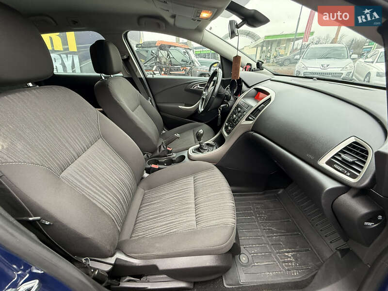 Универсал Opel Astra 2011 в Стрые фото 16 Универсал Opel Astra 2011 в Стрые