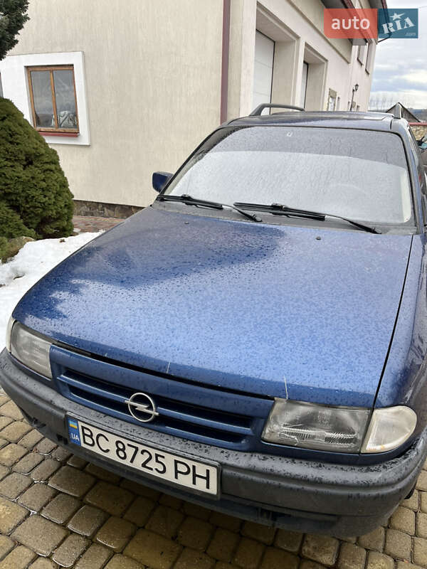 Универсал Opel Astra 1994 в Долине