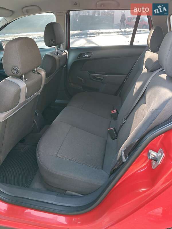 Универсал Opel Astra 2009 в Звягеле фото 18 Универсал Opel Astra 2009 в Звягеле