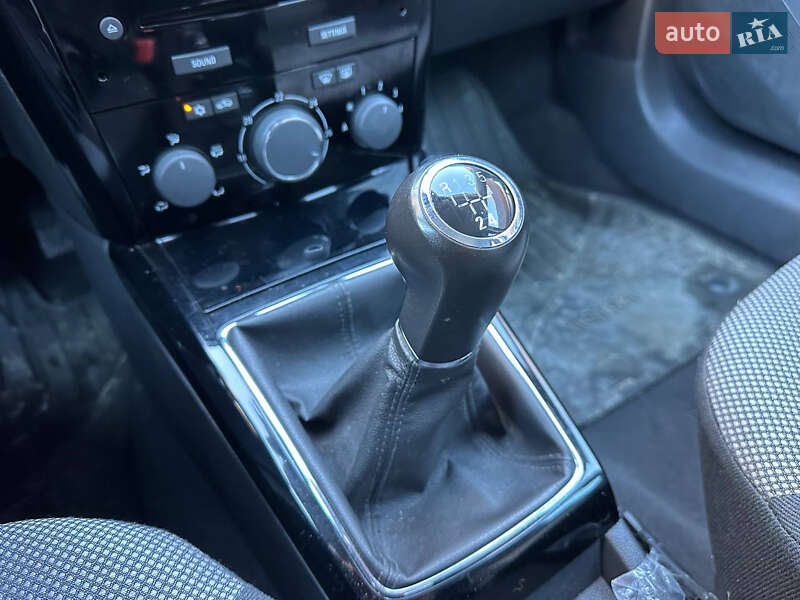 Универсал Opel Astra 2010 в Луцке