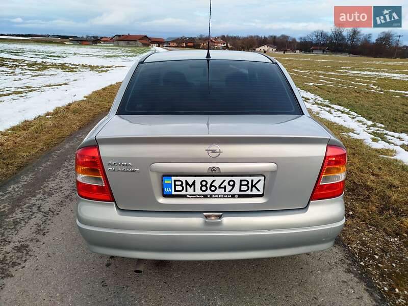Седан Opel Astra 2007 в Бурині