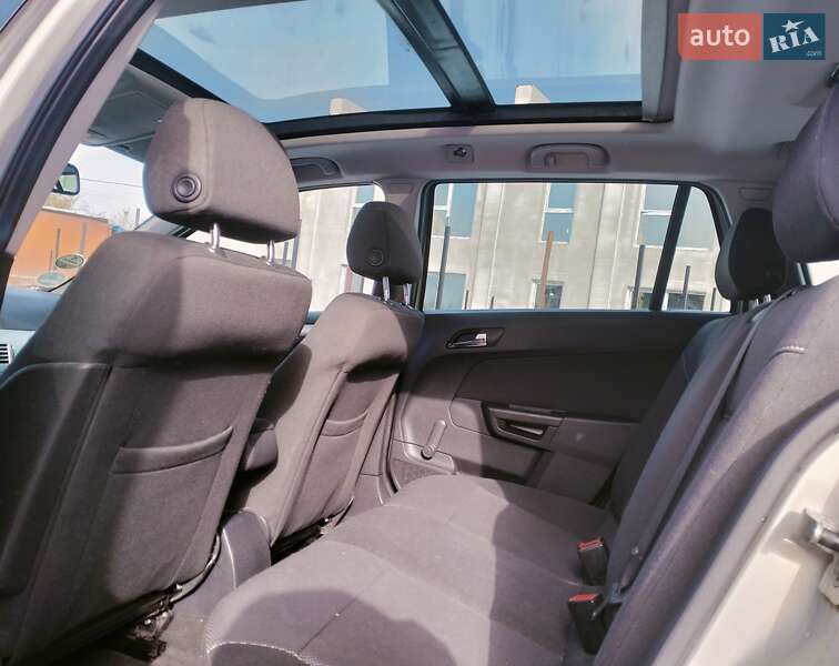 Универсал Opel Astra 2009 в Луцке фото 24 Универсал Opel Astra 2009 в Луцке