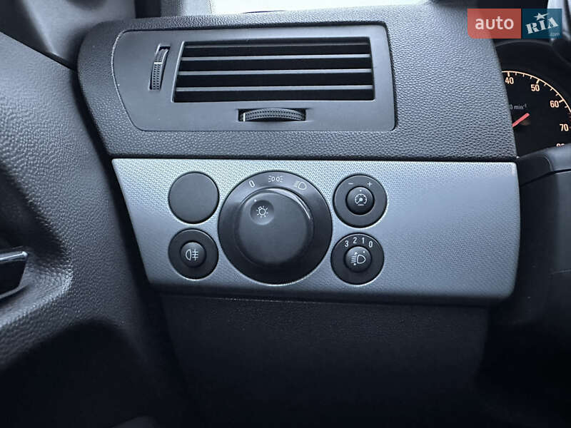 Універсал Opel Astra 2006 в Києві