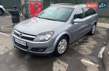 Универсал Opel Astra 2005 в Киеве
