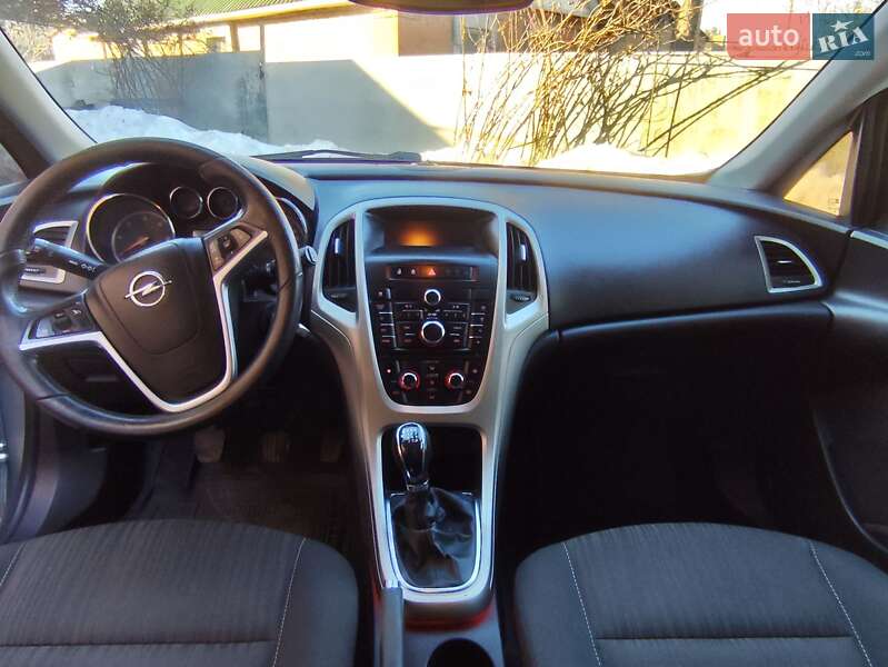 Универсал Opel Astra 2011 в Бердичеве фото 11 Универсал Opel Astra 2011 в Бердичеве
