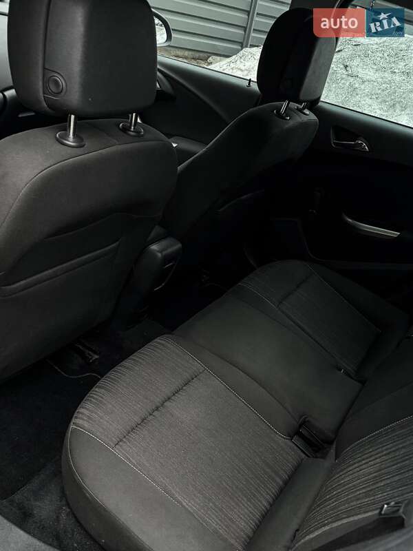 Универсал Opel Astra 2012 в Черкассах