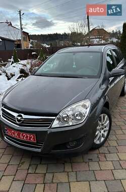 Универсал Opel Astra 2009 в Брошневе