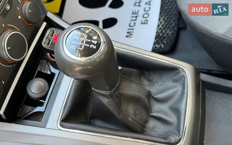 Хэтчбек Opel Astra 2006 в Стрые