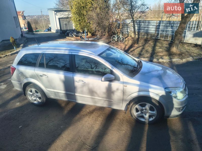 Универсал Opel Astra 2007 в Львове