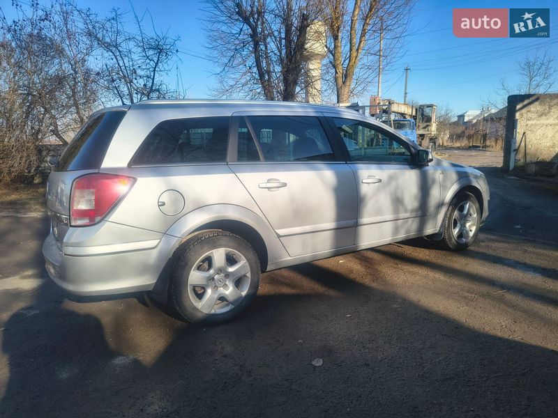 Универсал Opel Astra 2007 в Львове