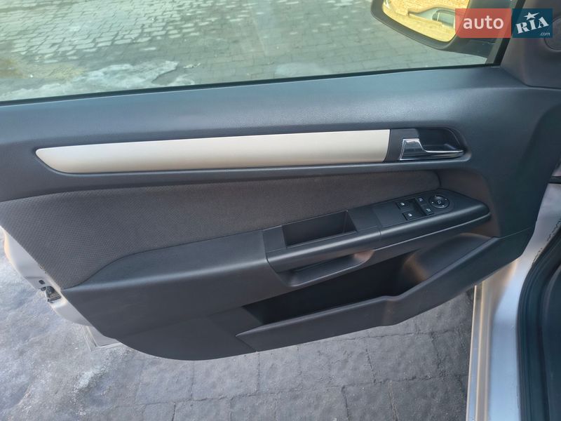 Универсал Opel Astra 2007 в Львове