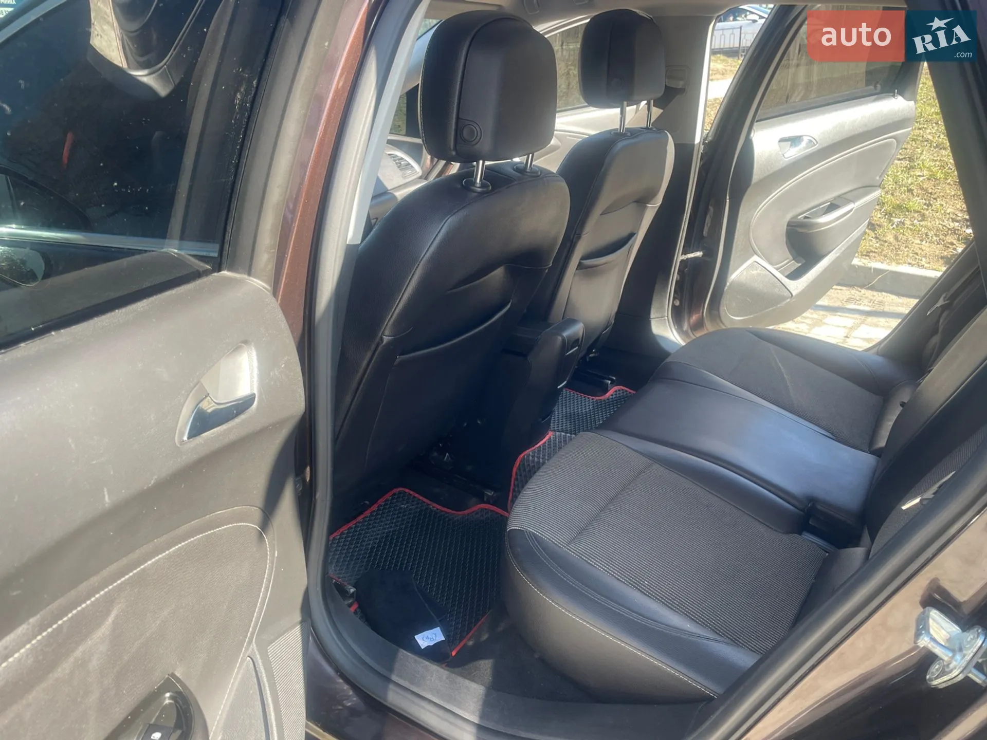 2012 Opel Astra - мініатюра 16