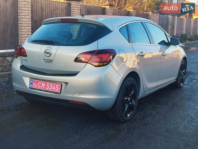 Хэтчбек Opel Astra 2009 в Виннице