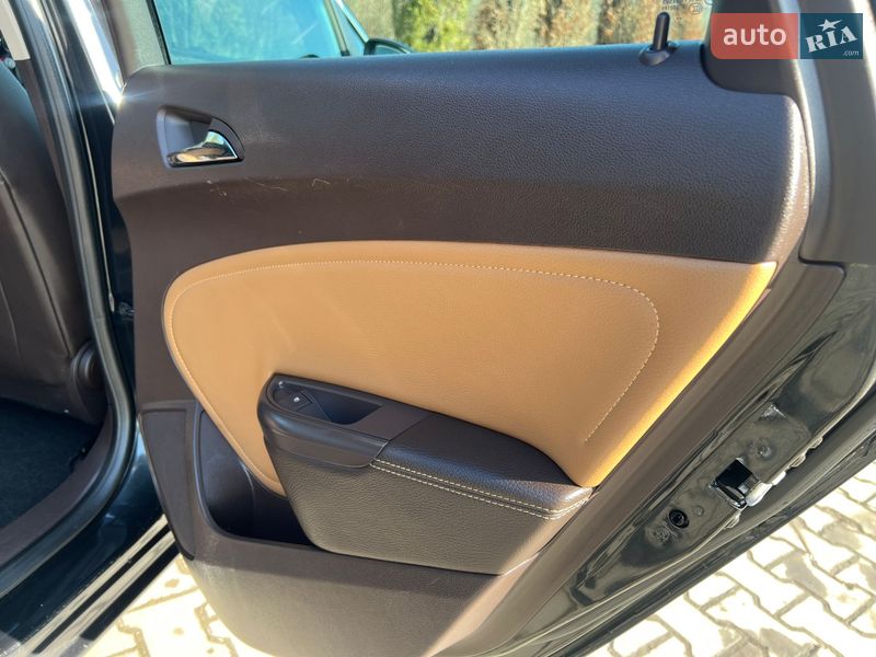 Универсал Opel Astra 2014 в Ивано-Франковске