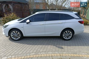 Универсал Opel Astra 2016 в Любомле