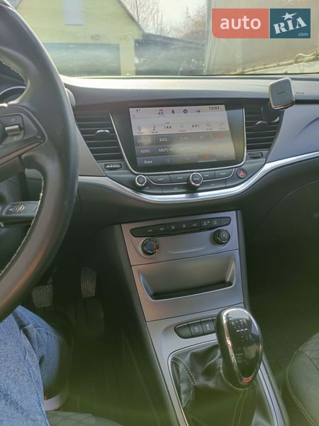 Универсал Opel Astra 2016 в Любомле