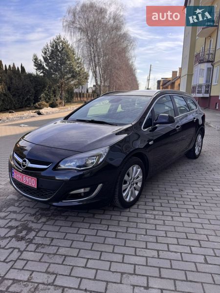 Универсал Opel Astra 2013 в Луцке