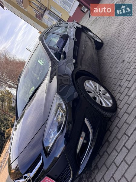 Универсал Opel Astra 2013 в Луцке