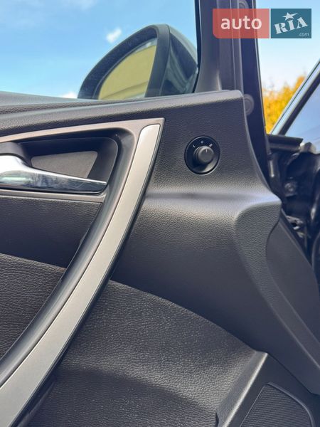 Универсал Opel Astra 2013 в Луцке