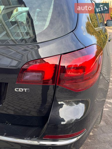 Универсал Opel Astra 2013 в Луцке