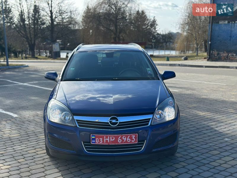 Універсал Opel Astra 2007 в Луцьку