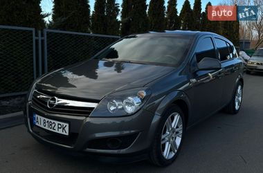Хетчбек Opel Astra 2012 в Смілі