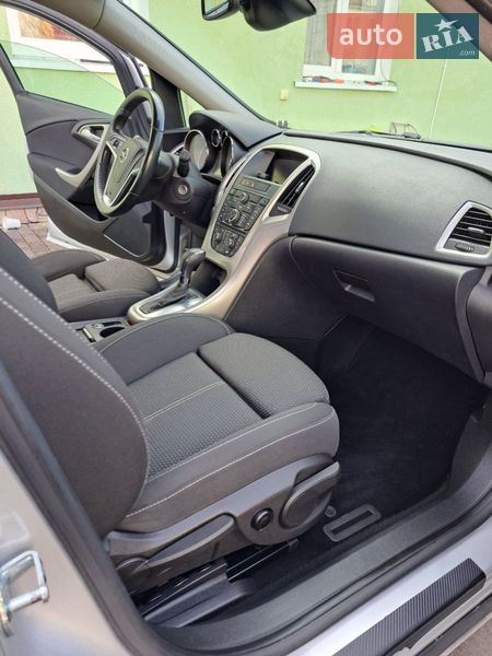 Універсал Opel Astra 2011 в Вишнівці