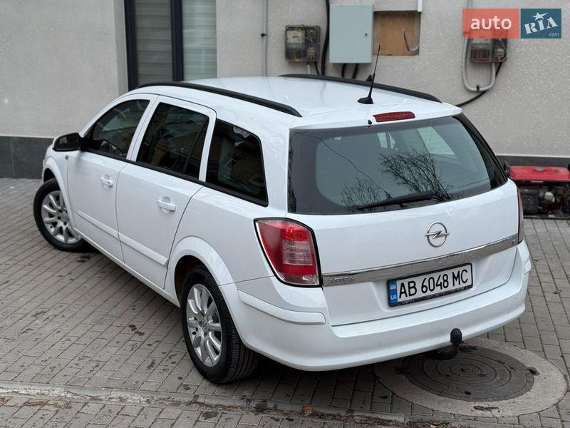 Универсал Opel Astra 2007 в Могилев-Подольске