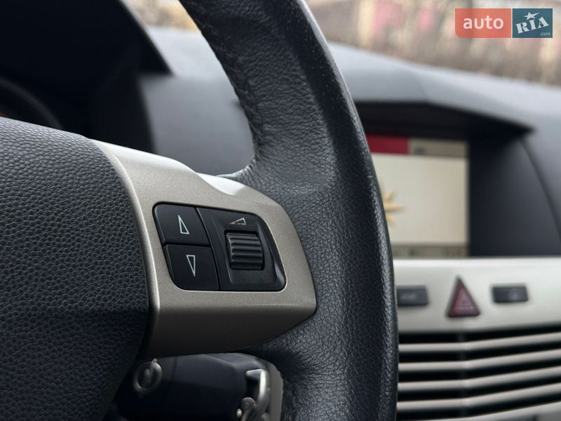 Универсал Opel Astra 2007 в Могилев-Подольске