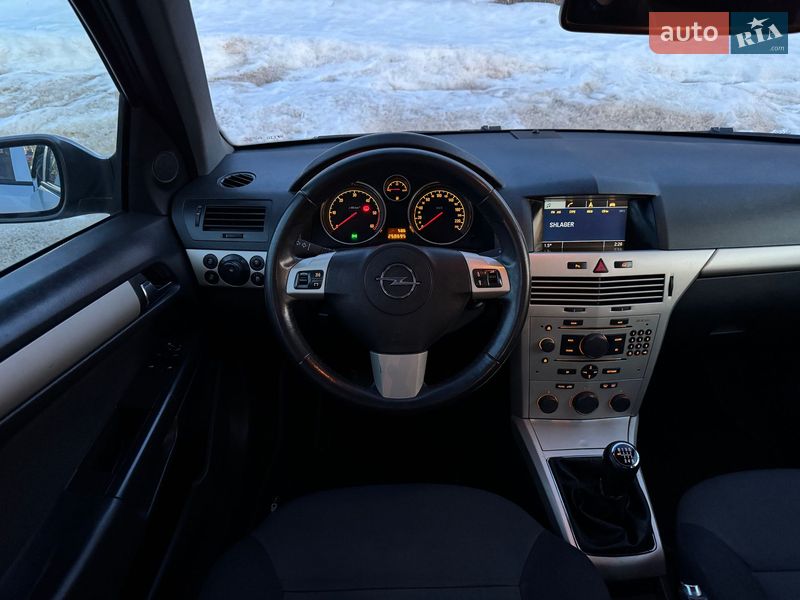 Універсал Opel Astra 2008 в Тернополі