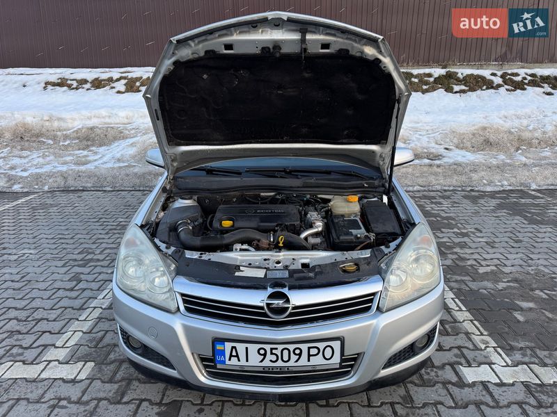 Універсал Opel Astra 2008 в Тернополі