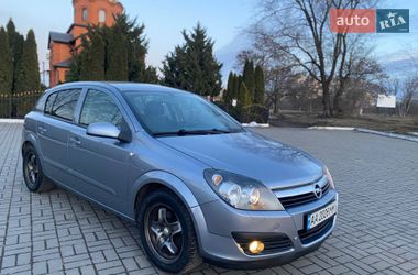 Хэтчбек Opel Astra 2006 в Кропивницком