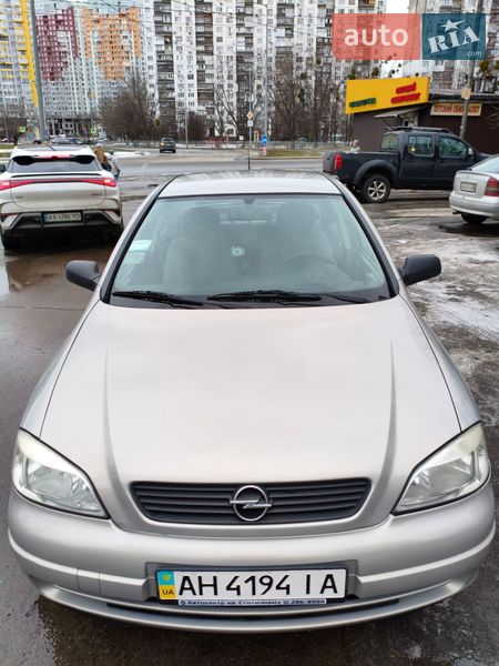 Седан Opel Astra 2009 в Киеве