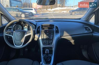 Универсал Opel Astra 2013 в Тернополе
